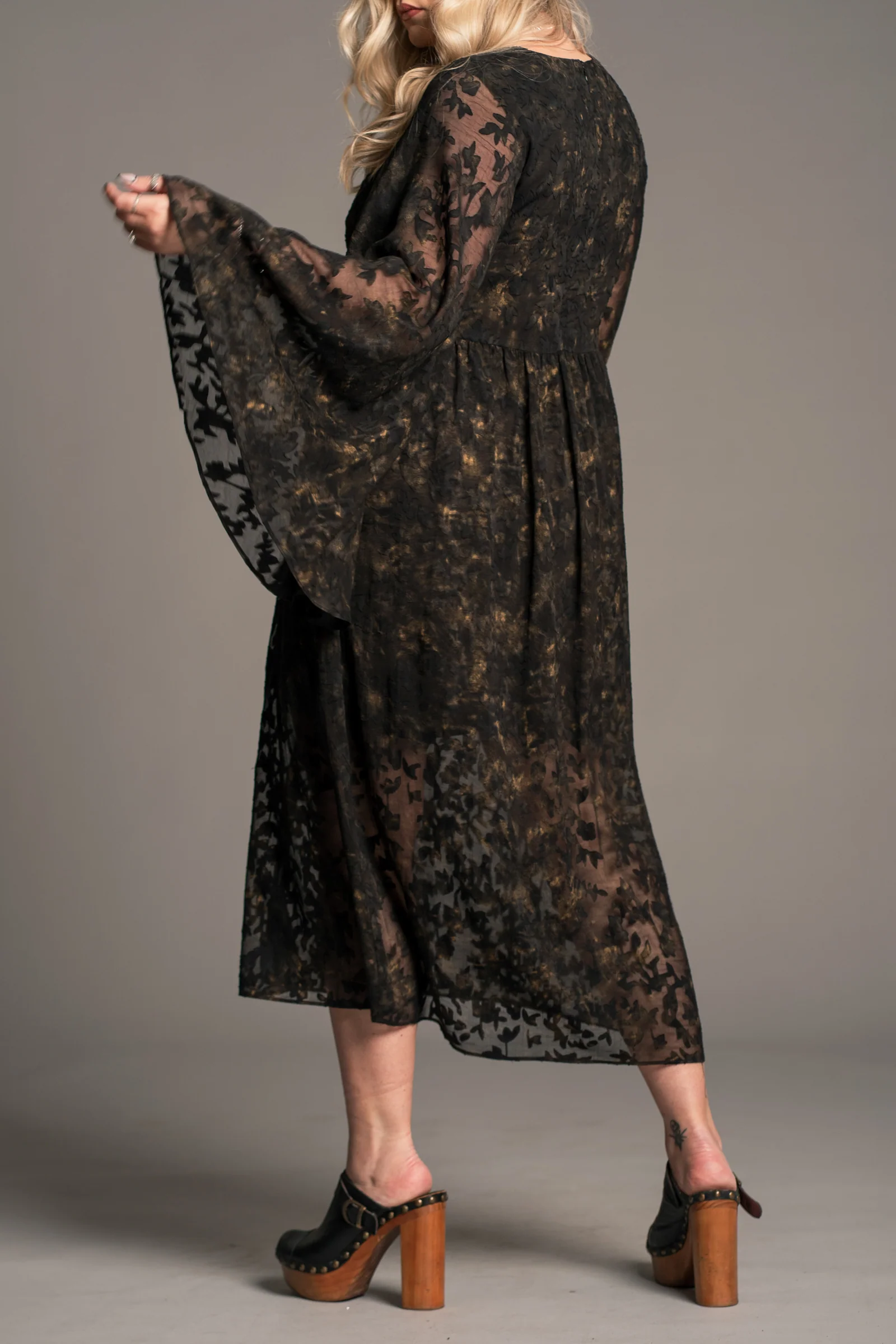 Bella Donna Midi Dress - Image 3