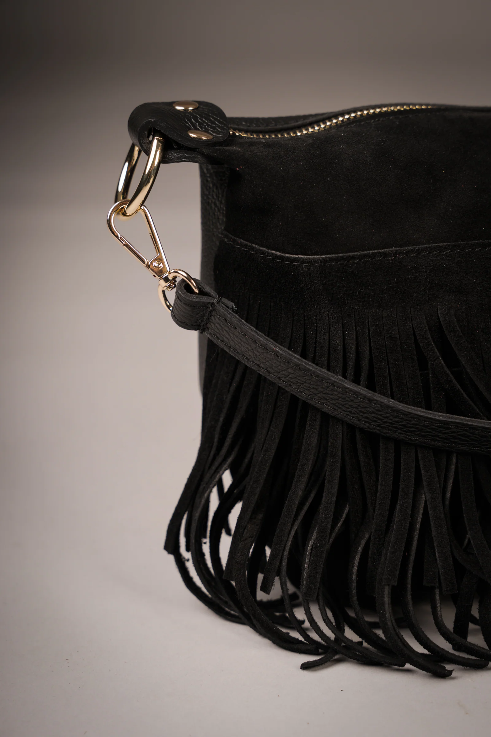 Gemini Genuine Leather Fringed Bucket Bag - Image 6