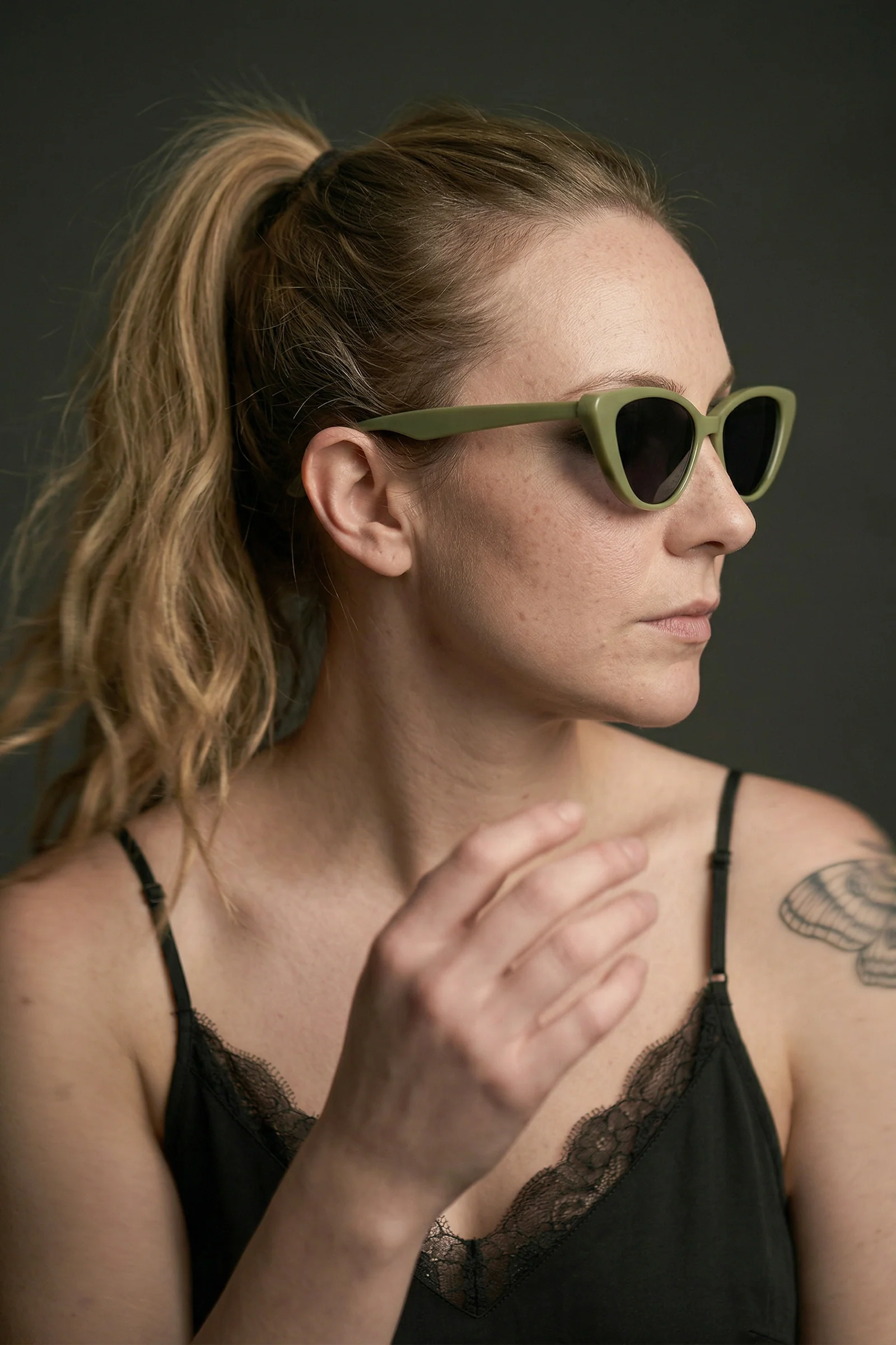 Ivy Olive Cat Eye Sunglasses - Image 2