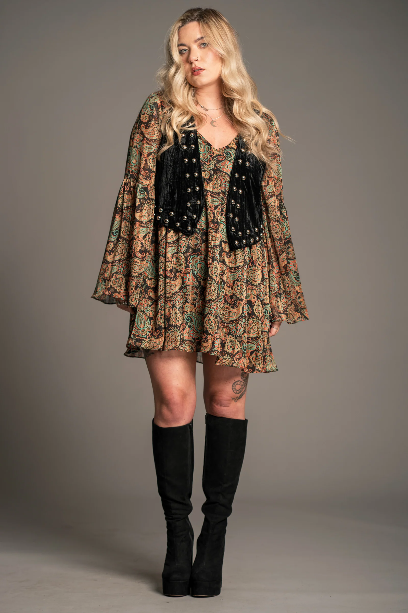 Lennon Studded Velvet Waistcoat - Image 2