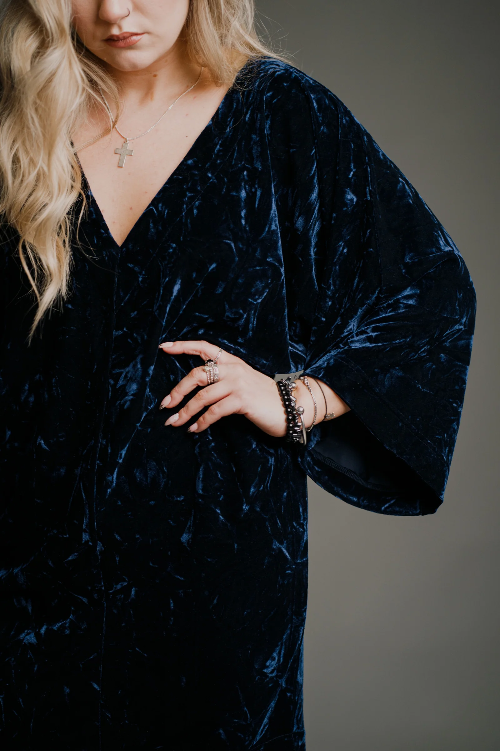 Rumours Midnight Velvet Mini Dress - Image 4