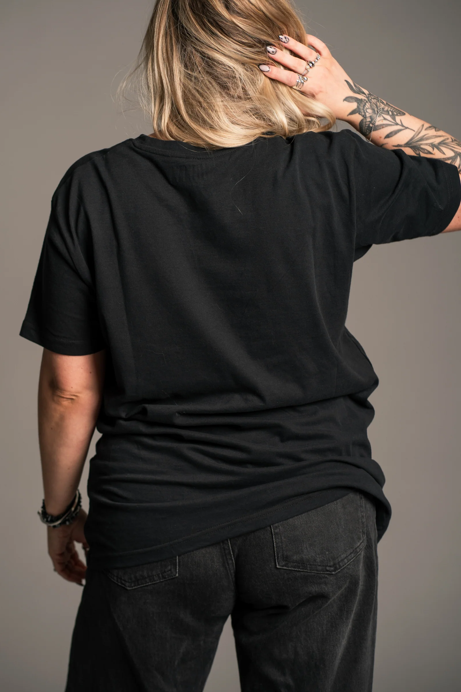 Nirvana In Utero Pink Band Tee - Image 4