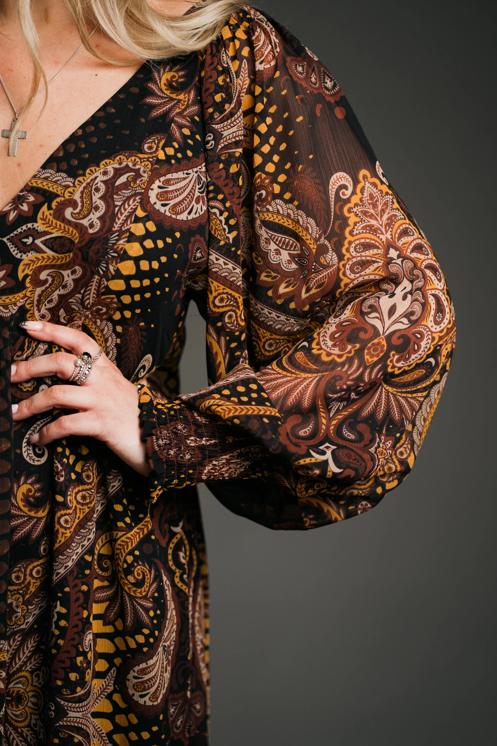 Peacekeeper Paisley Midi Dress - Image 5