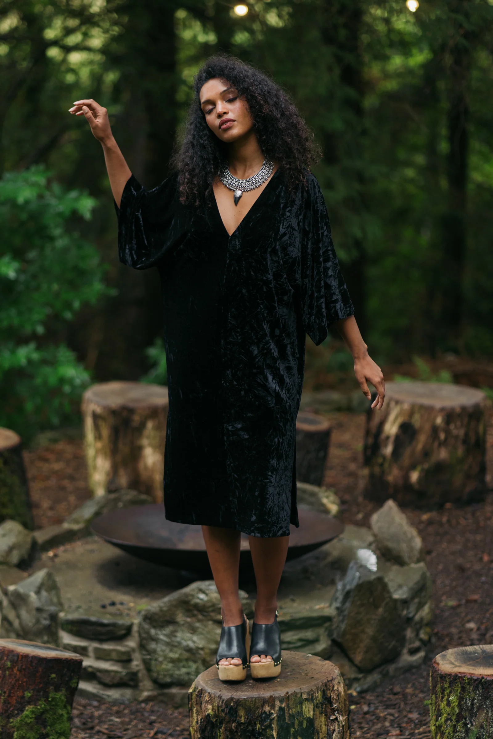 Rumours Velvet Midi Dress - Image 9