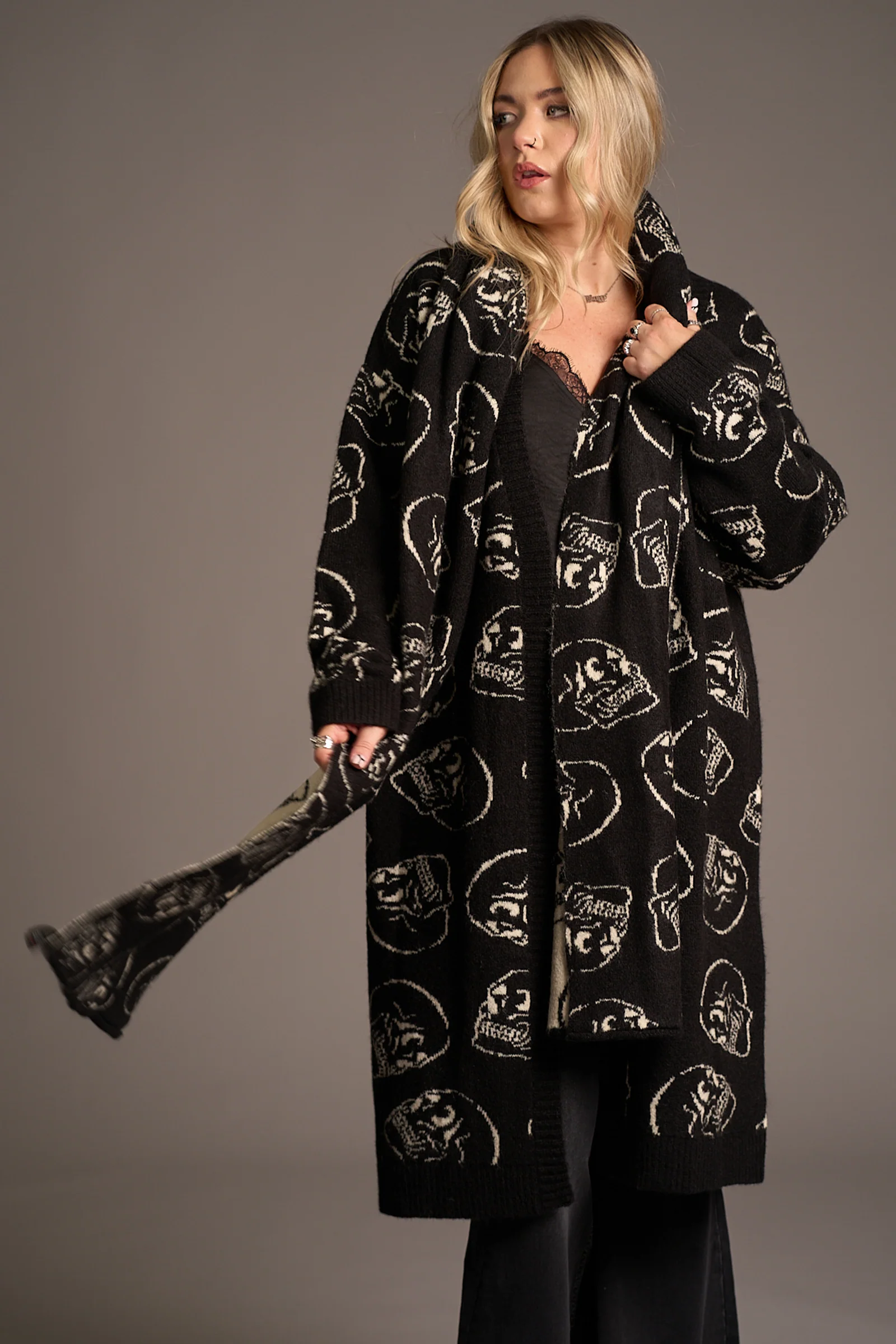 Skull Knit Cardigan - Image 6