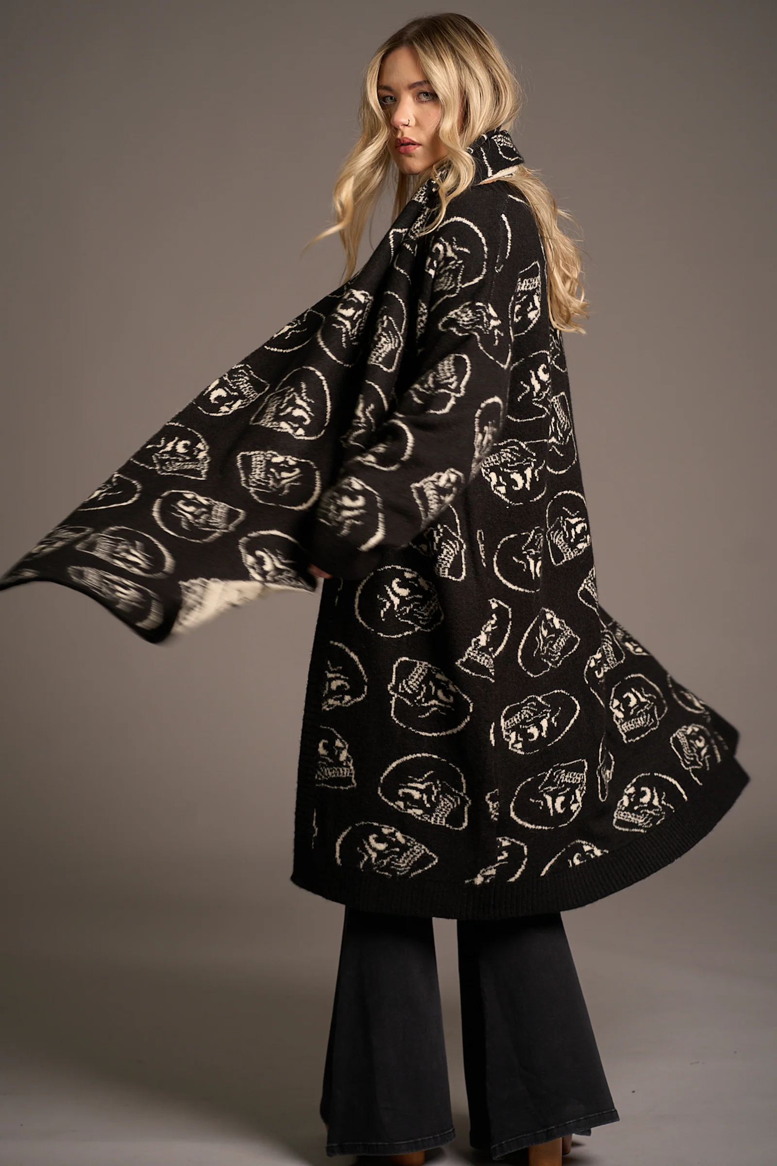 Skull Knit Cardigan - Image 7