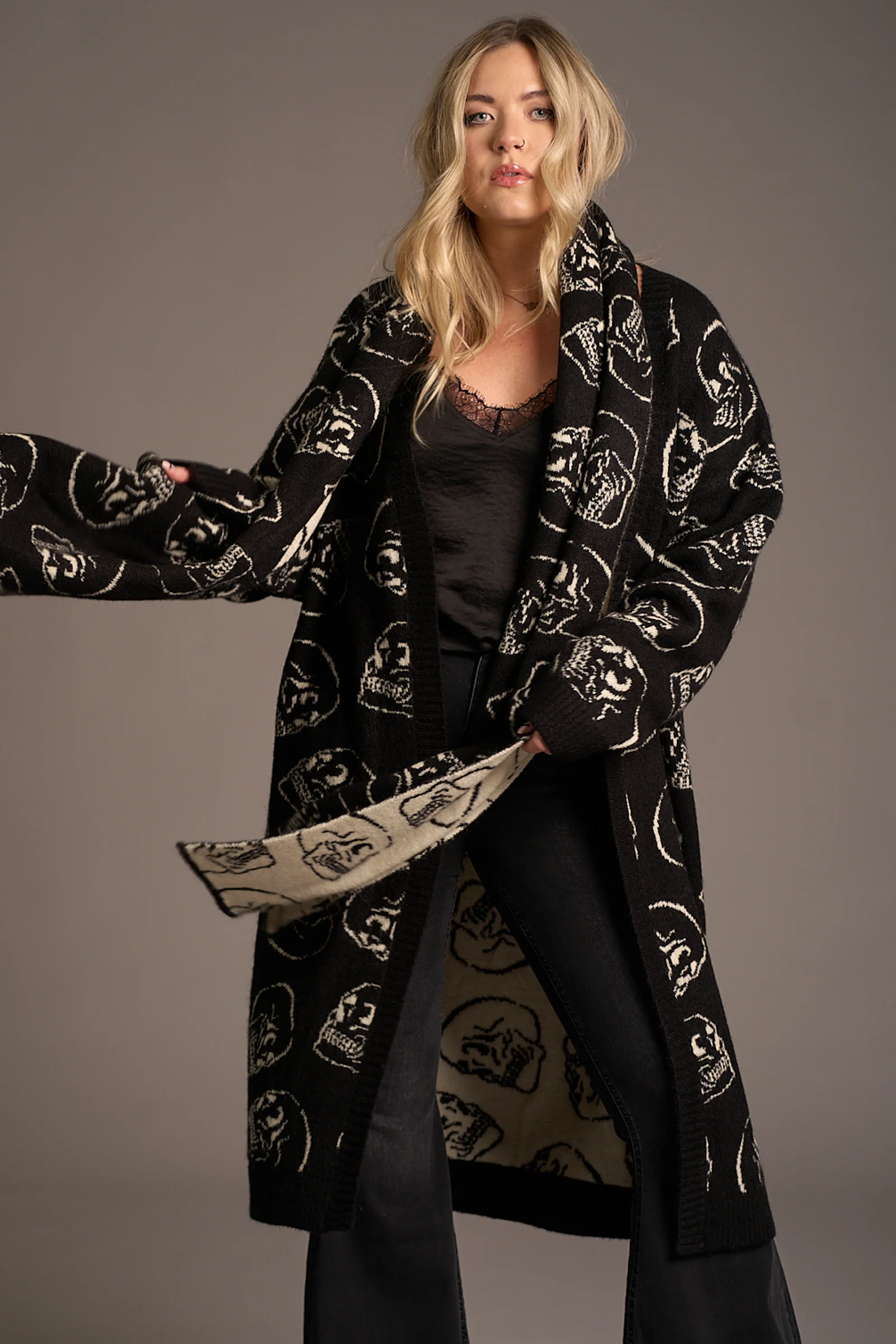 Skull Knit Scarf - Image 5