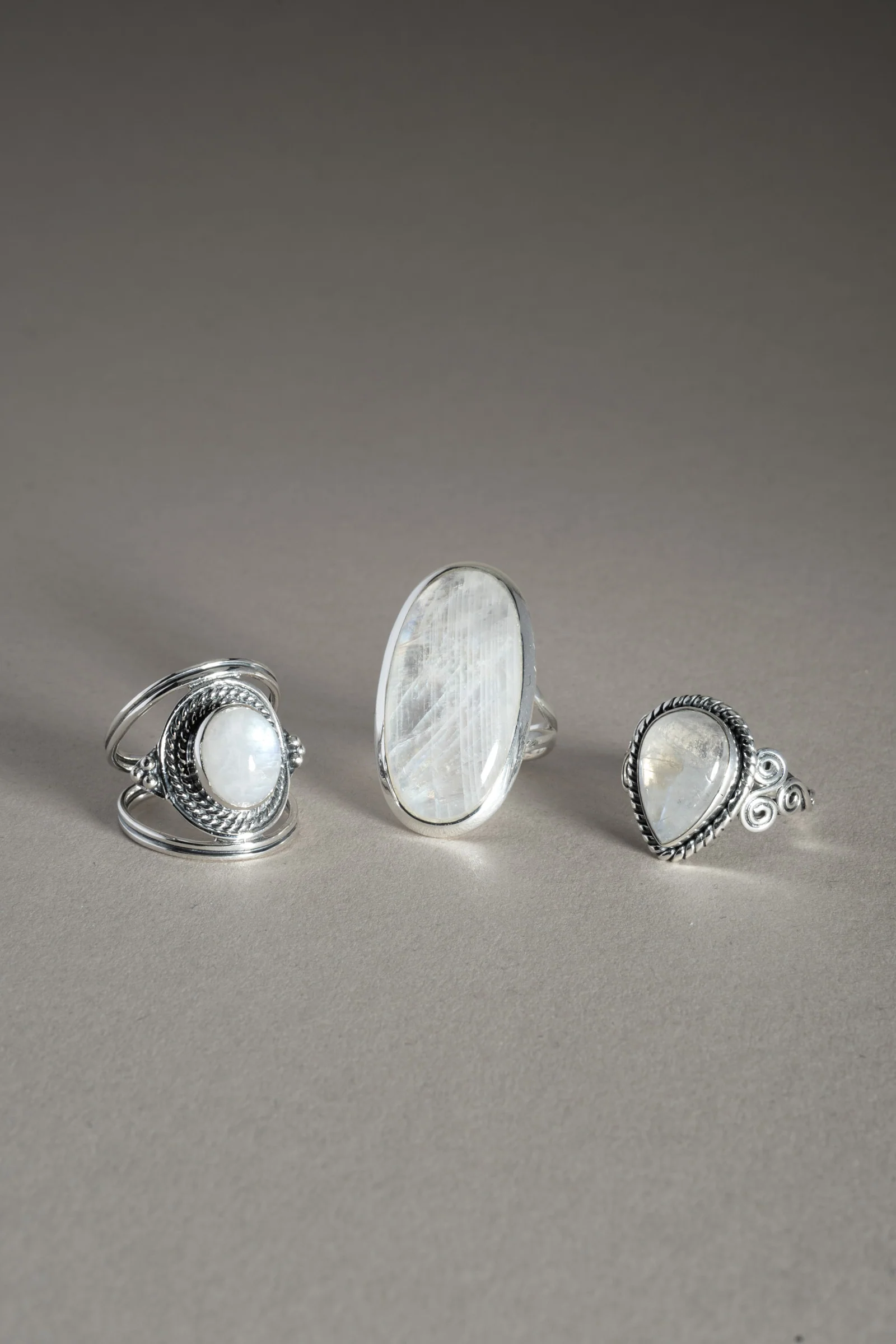 Sterling Silver Rainbow Moonstone Rope Ring - Image 6