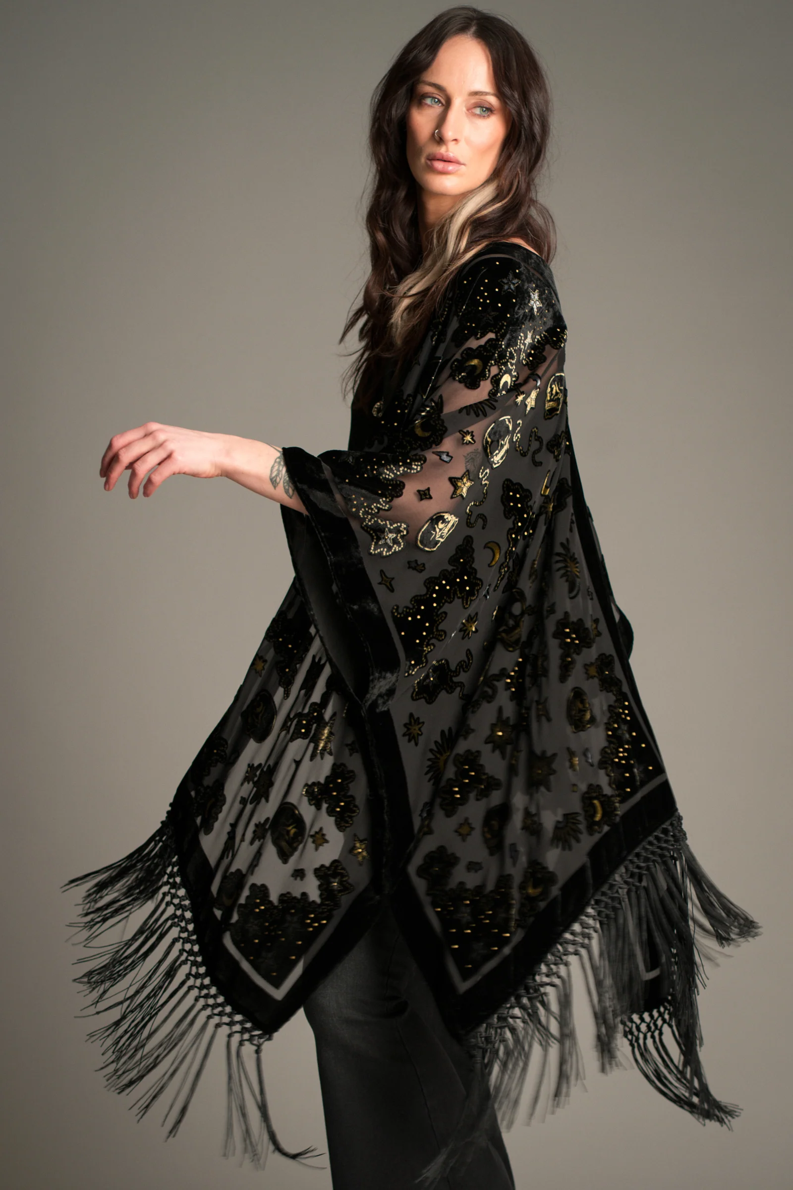 Suzi Skull Devore Kimono - Image 7