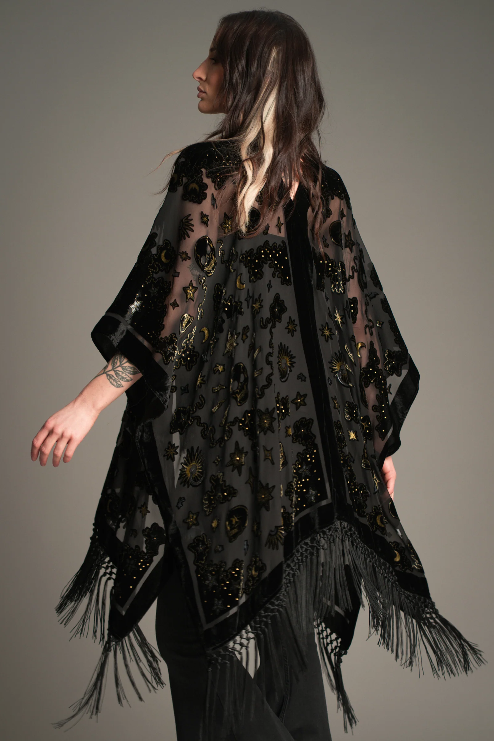 Suzi Skull Devore Kimono - Image 8